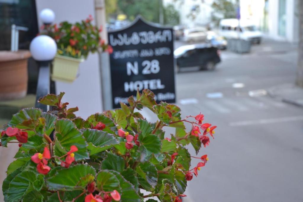 Piccolo Hotel Vake Tbilisi Ngoại thất bức ảnh