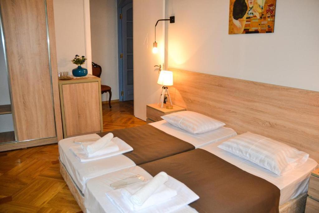 Piccolo Hotel Vake Tbilisi Ngoại thất bức ảnh