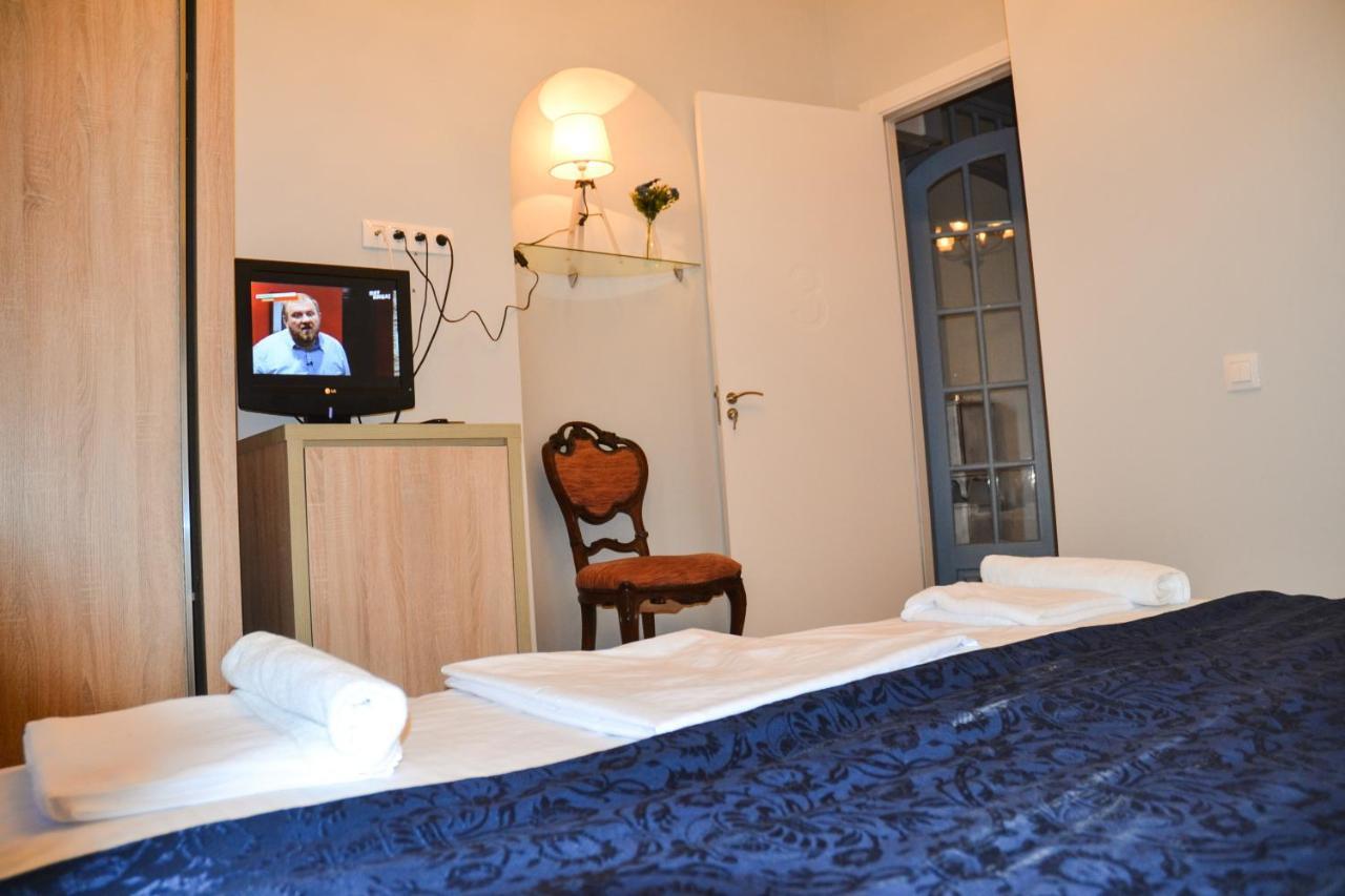 Piccolo Hotel Vake Tbilisi Ngoại thất bức ảnh